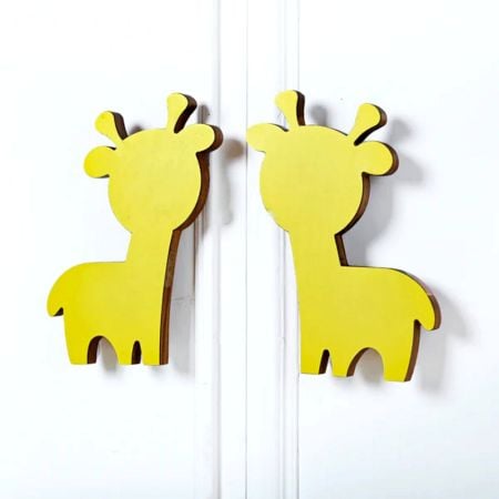 Handcrafted Acacia Wood Giraffe Handle Set